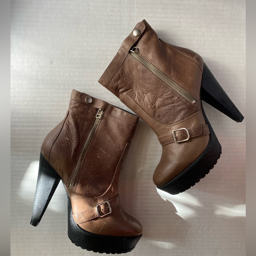 Pour La Victoire Brazil Brown Leather Platform Booties 9